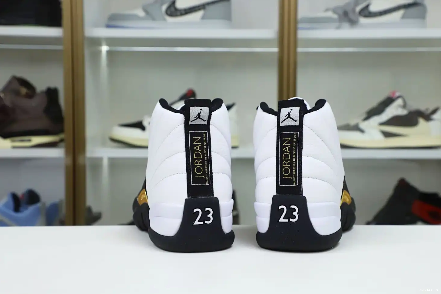 'ROYALTY' 12 Kimikick AIR RETRO JORDAN 0807